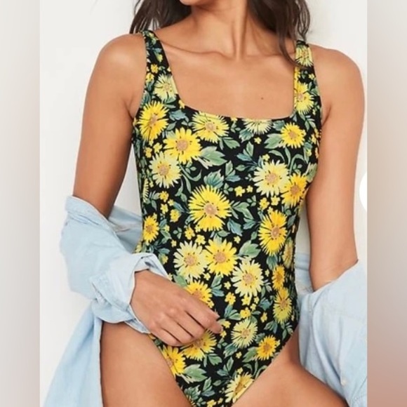 Old Navy Other - Old Navy Square-Neck French-Cut One-Piece Swimsuit yellow flowers size 2x NWT